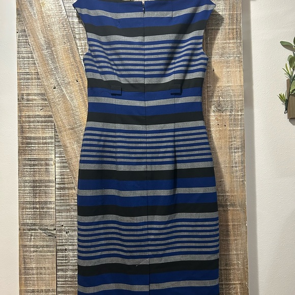 Calvin Klein Blue and White Sheath Dress Bateau Neckline - Picture 3 of 6